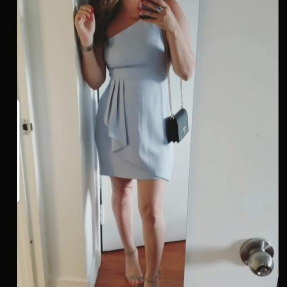 BCBG MAXAZRIA size 6 one shoulder light blue dress